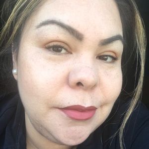 Meet your Posher, Adriana